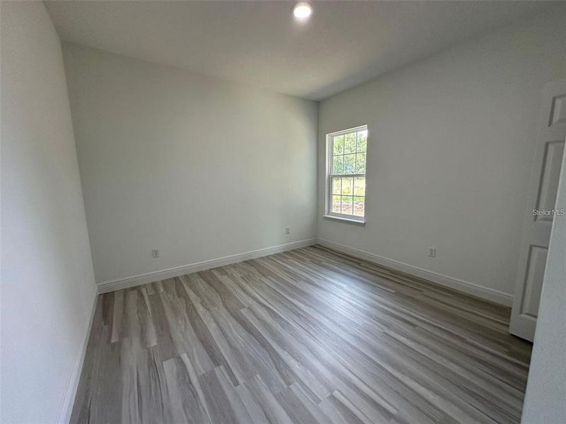 Spacious, unfurnished interior of a new home in , Ocala (Image 18).
