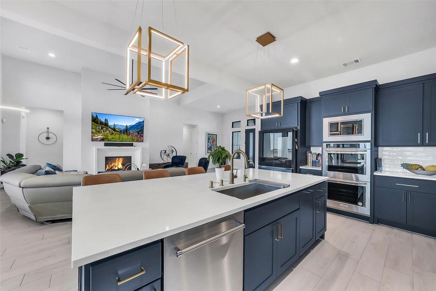 Furnished interior view inside a new home in Lakeview, Waller (Image 31).