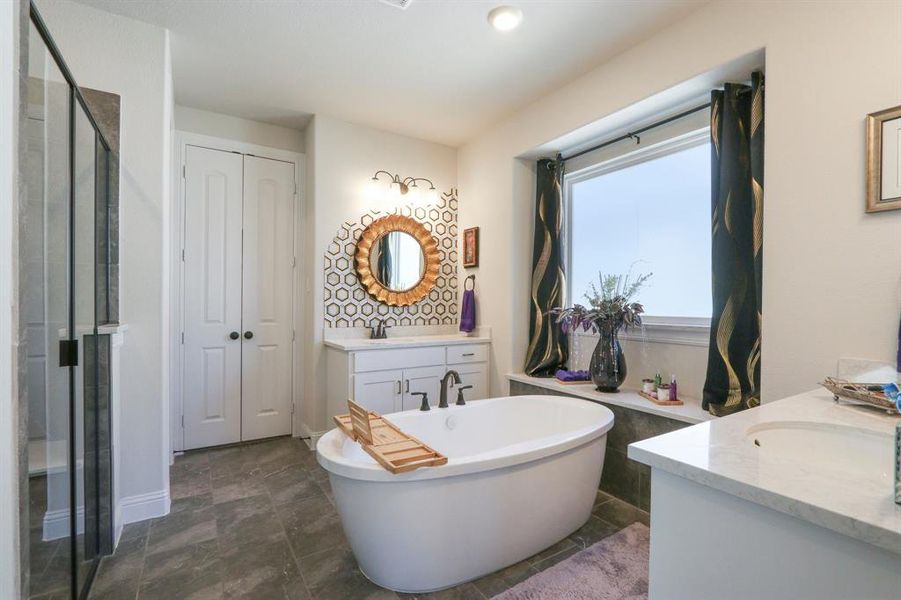 Furnished interior view inside a new home in , Northlake (Image 12).