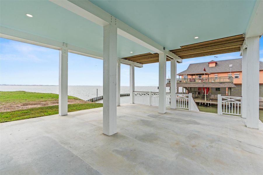 Exterior details and patio area of a home in , Tiki Island (Image 29). Exterior details and patio area of a home in , Tiki Island (Image 29).