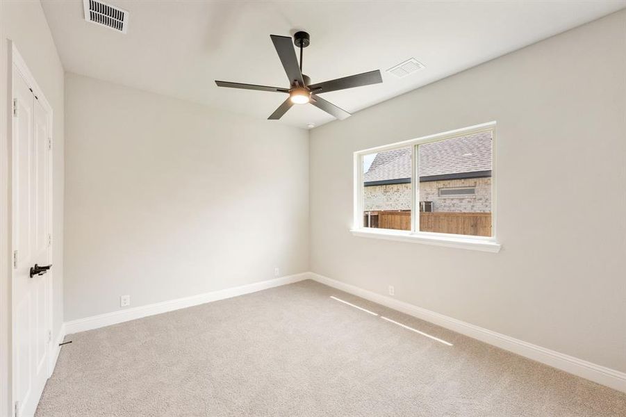 Spacious, unfurnished interior of a new home in Somerset Classic 70s & 80s, Mansfield (Image 22).