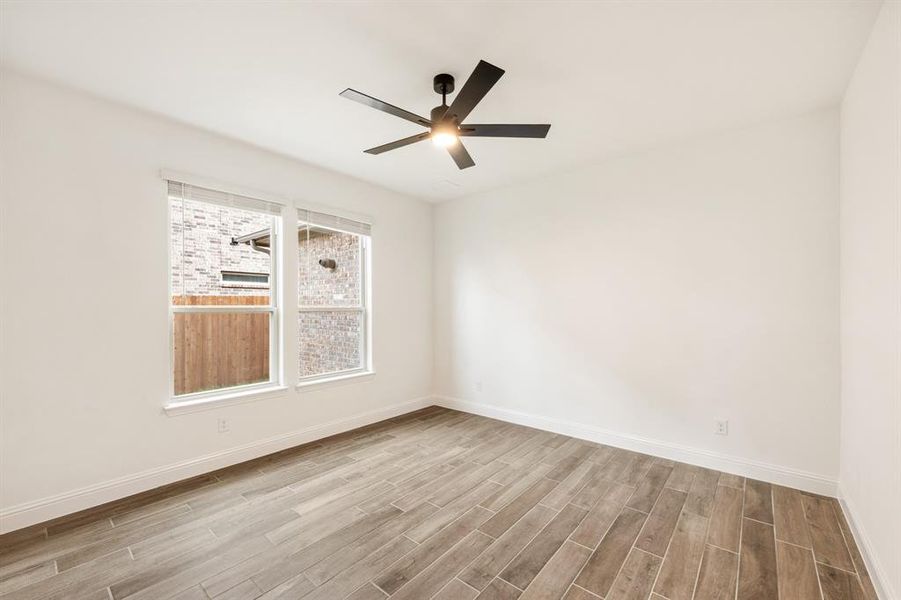 Spacious, unfurnished interior of a new home in Sonoma Verde, Rockwall (Image 31).