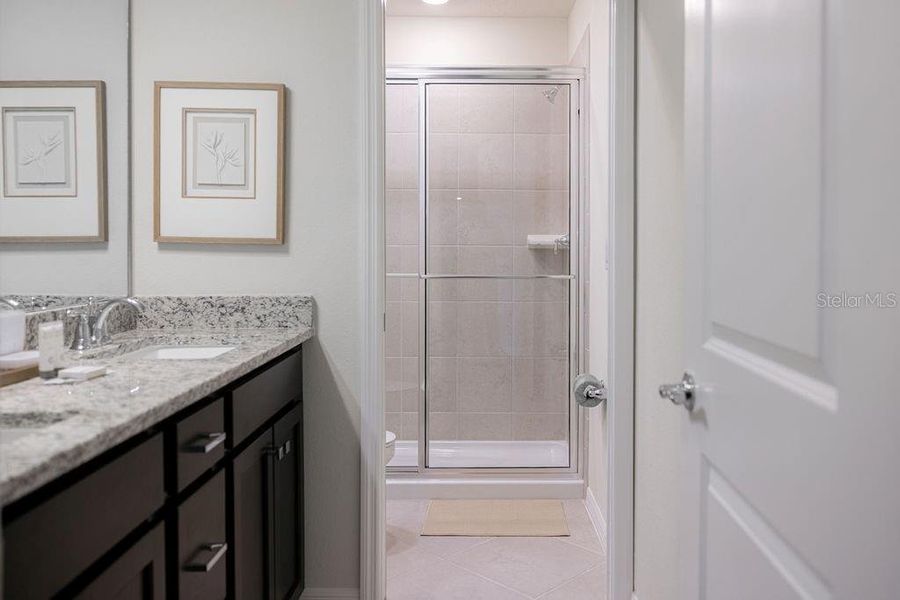 Furnished interior view inside a new home in , Clermont (Image 29).