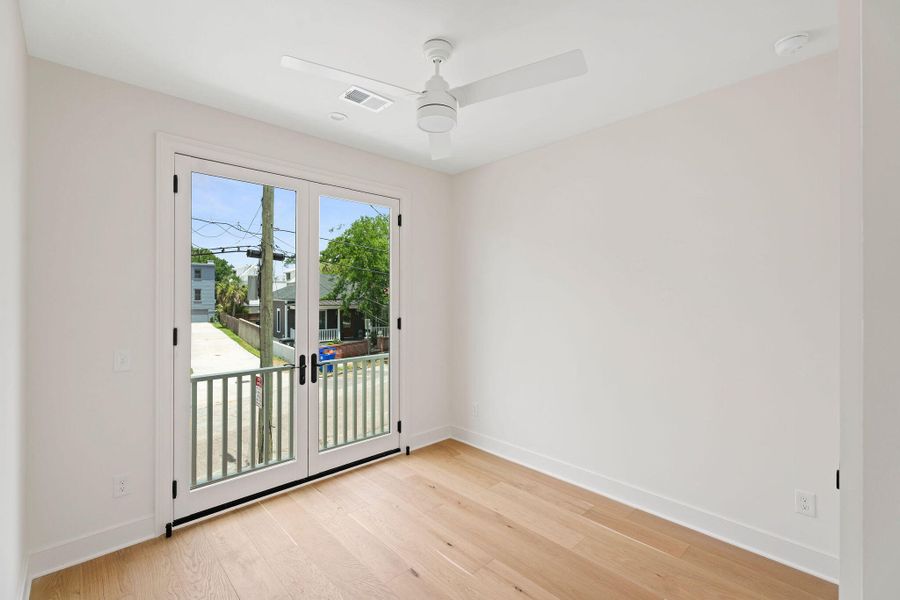 Spacious, unfurnished interior of a new home in , Charleston (Image 13).