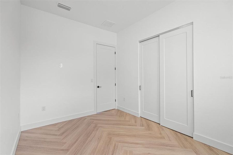 Spacious, unfurnished interior of a new home in , North Port (Image 38).