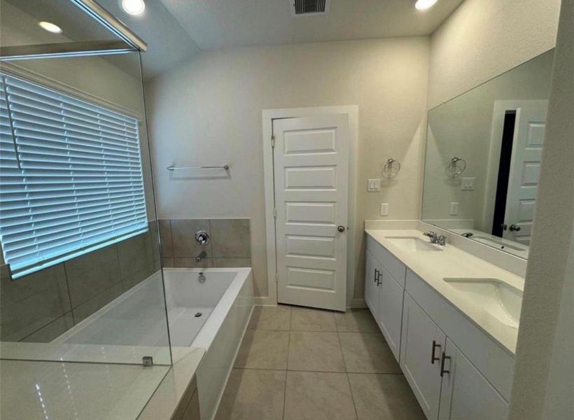 Furnished interior view inside a new home in Wall Street Village, Richmond (Image 5).