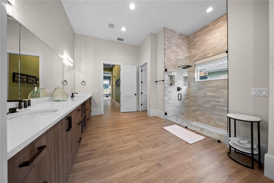 Furnished interior view inside a new home in , Ocala (Image 62). Furnished interior view inside a new home in , Ocala (Image 62).