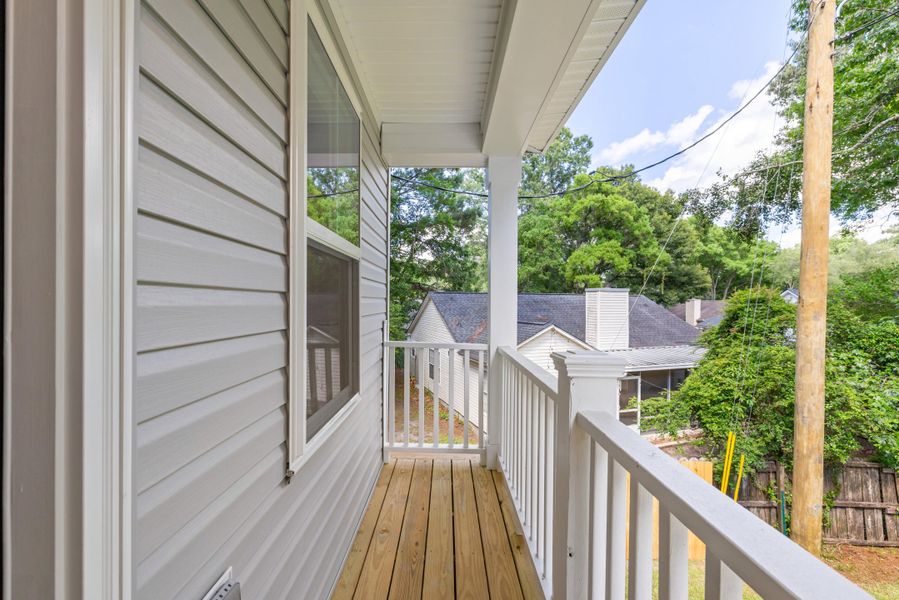 Exterior details and patio area of a home in , Charleston (Image 29).