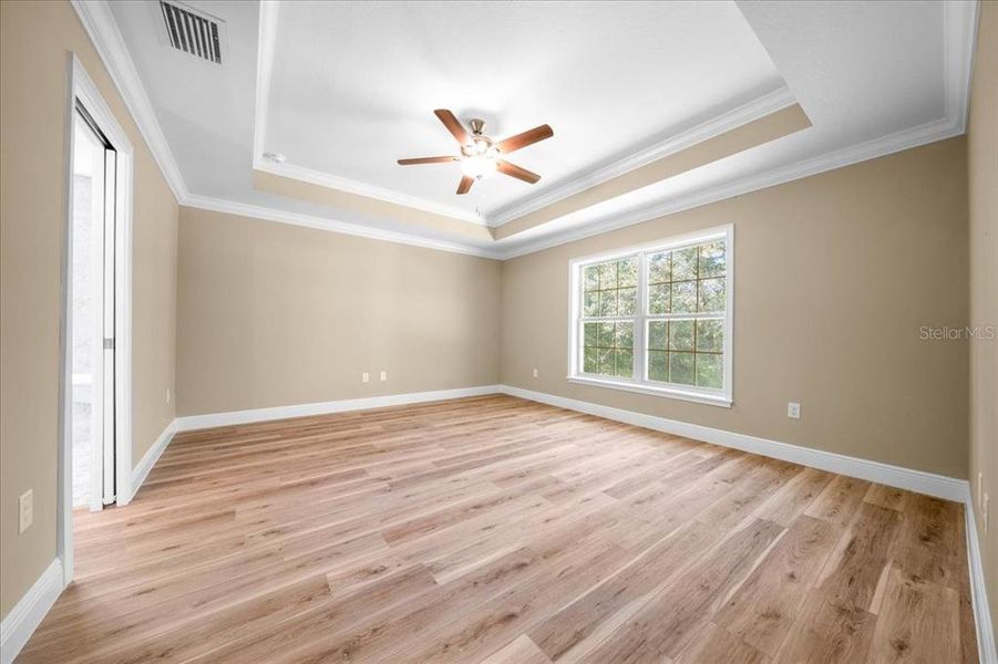 Spacious, unfurnished interior of a new home in , Dunnellon (Image 28).