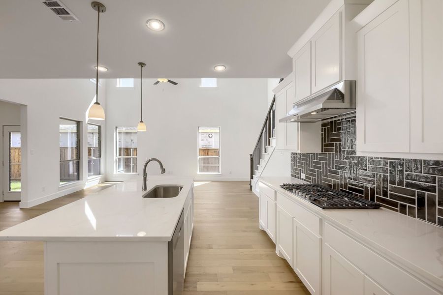 1724 Truro - Kitchen