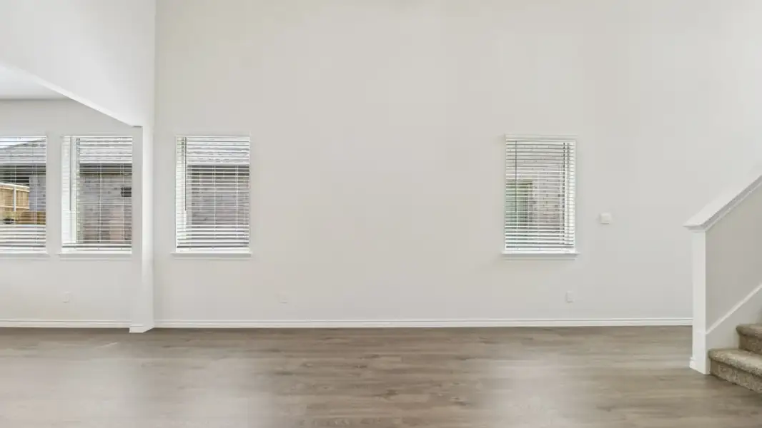 Spacious, unfurnished interior of a new home in The Woods at Lindsey Place, Anna (Image 5).