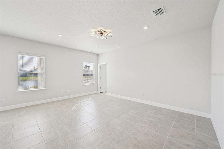 Spacious, unfurnished interior of a new home in , Parrish (Image 22).