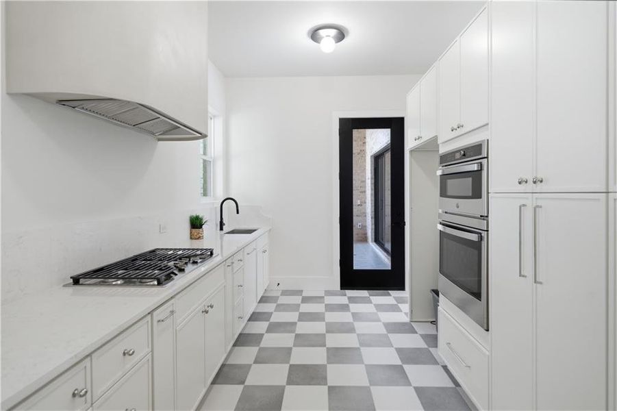 Furnished interior view inside a new home in , Lawrenceville (Image 43).