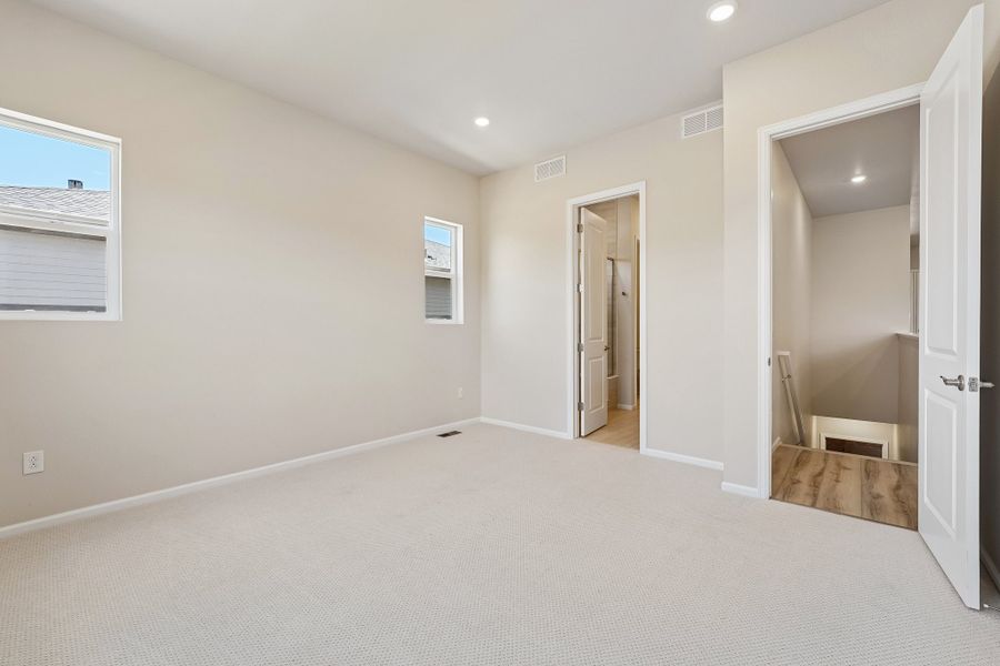Spacious, unfurnished interior of a new home in The Manors Collection at Golden Overlook, Lakewood (Image 14). Spacious, unfurnished interior of a new home in The Manors Collection at Golden Overlook, Lakewood (Image 14).