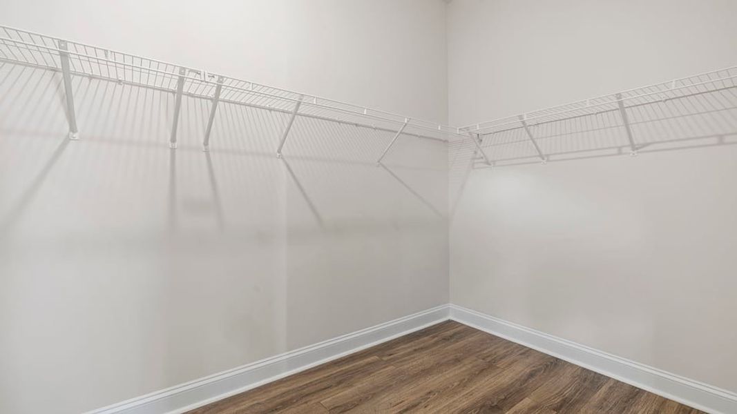 Spacious, unfurnished interior of a new home in Cottonwood Ridge, Piedmont (Image 28).