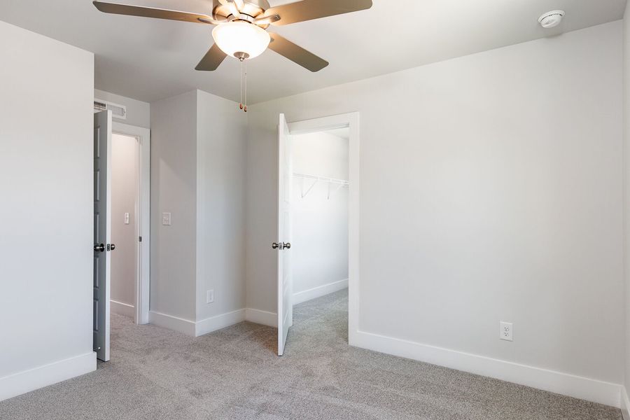 Spacious, unfurnished interior of a new home in Vaughan Farms, Angier (Image 23).