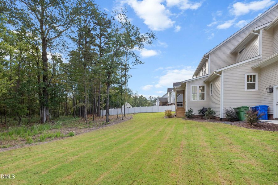 67-807 Crimson_7456 67-807 Crimson_7456