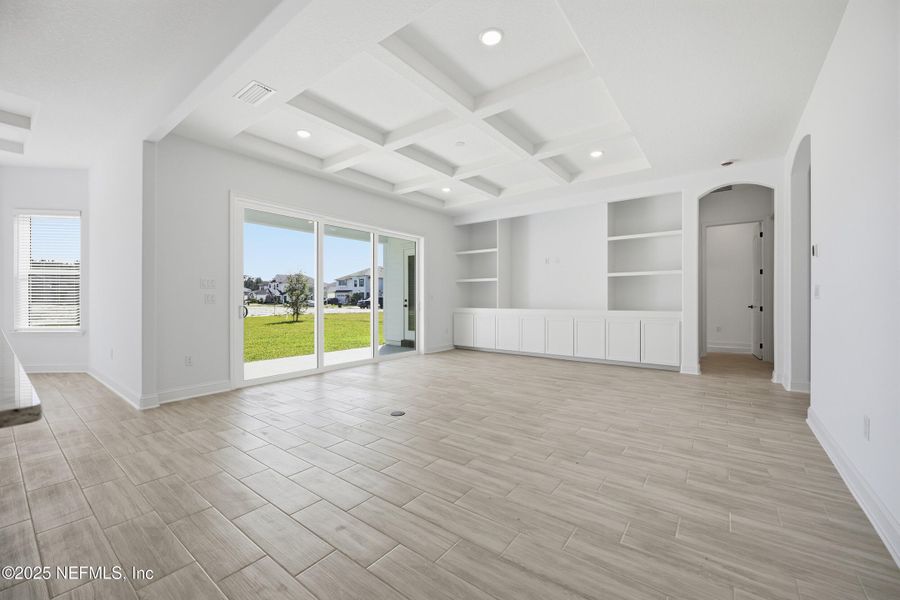 Spacious, unfurnished interior of a new home in Silver Landing At Silverleaf, St. Augustine (Image 29).