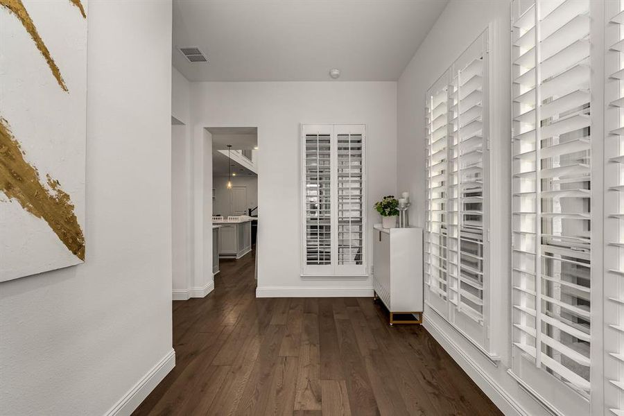 Spacious, unfurnished interior of a new home in Fields Villas - Darling Homes, Frisco (Image 18). Spacious, unfurnished interior of a new home in Fields Villas - Darling Homes, Frisco (Image 18).