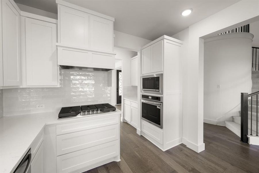 14_3557 Ironwood- Kitchen-3