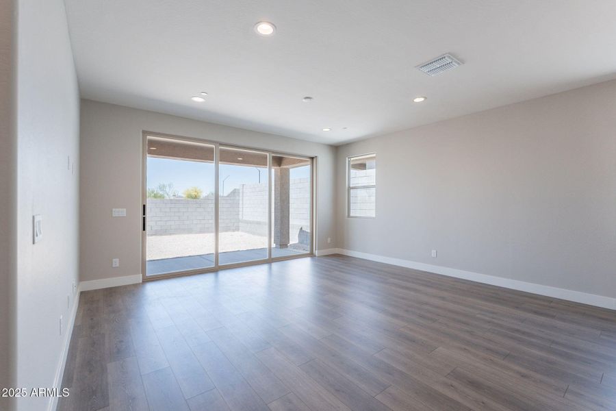 9-web-or-mls-Peoria-9 9-web-or-mls-Peoria-9