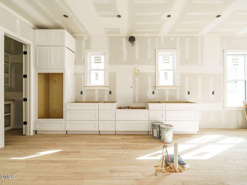 017-1280x960-kitchen