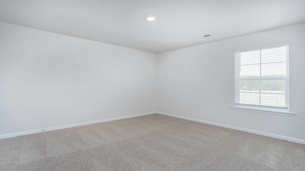 Spacious, unfurnished interior of a new home in Middleton, Greensboro (Image 21).