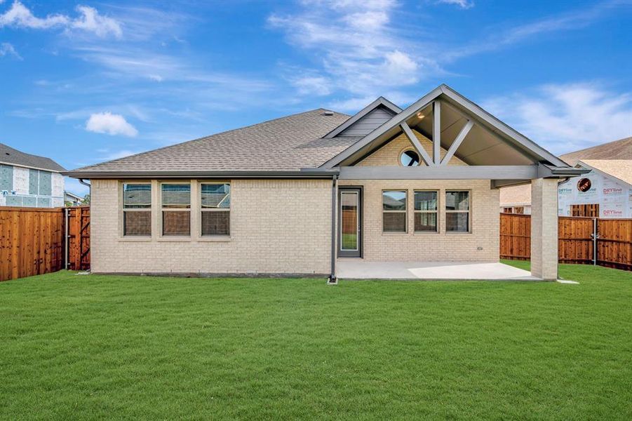 Exterior details and patio area of a home in Gateway Parks, Forney (Image 3). Exterior details and patio area of a home in Gateway Parks, Forney (Image 3).