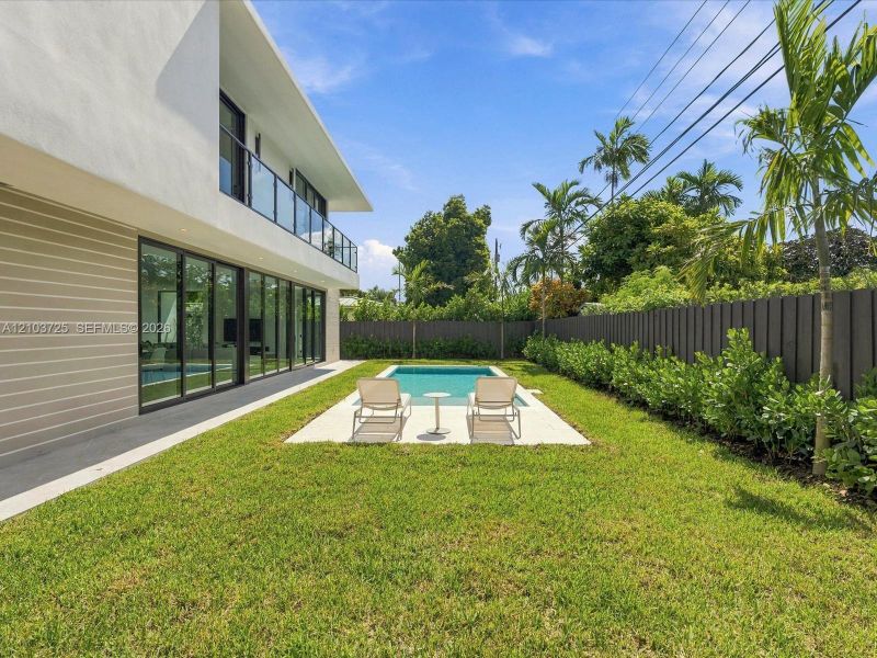 Exterior details and patio area of a home in , Miami (Image 4).