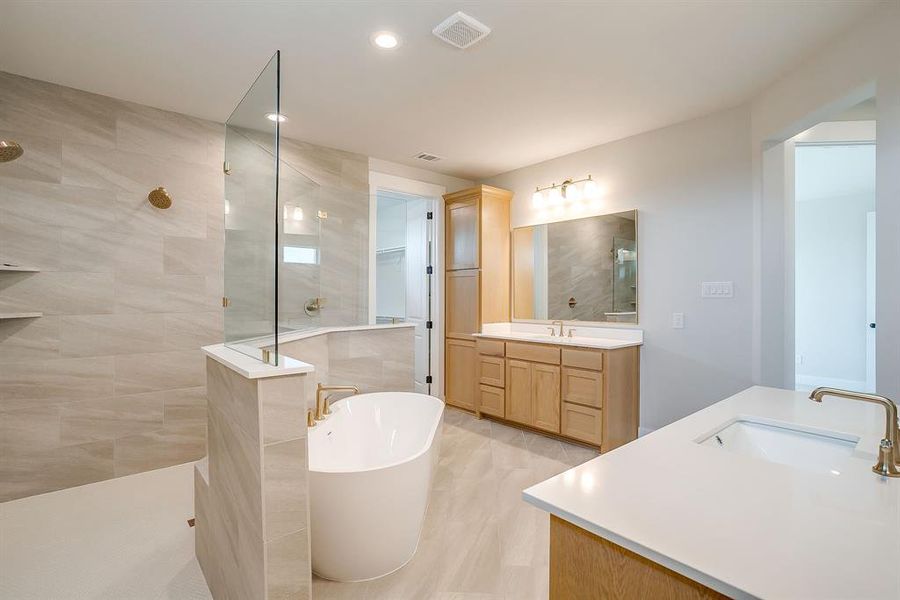 Furnished interior view inside a new home in , Waxahachie (Image 12). Furnished interior view inside a new home in , Waxahachie (Image 12).