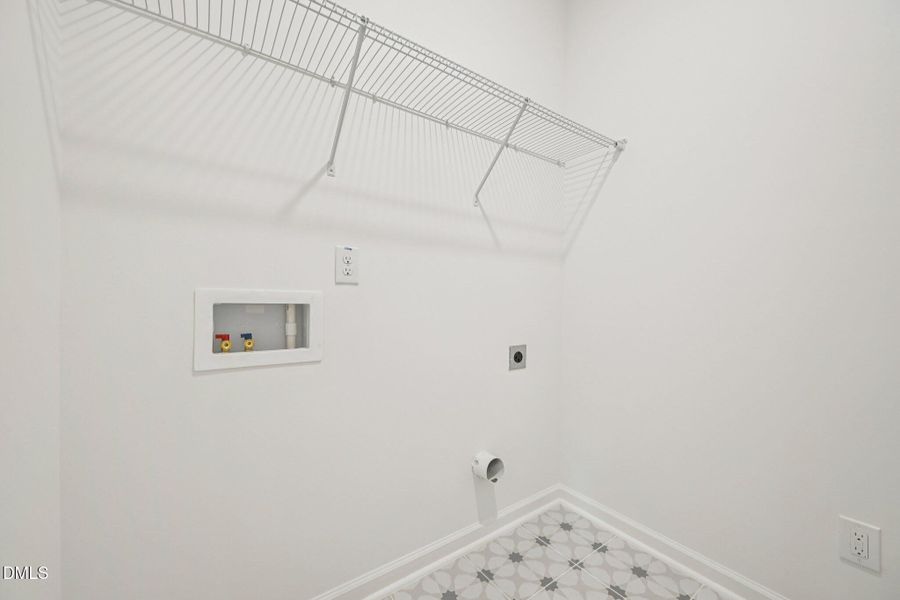 29-web-or-mls-Malcus Ct-S1510-029