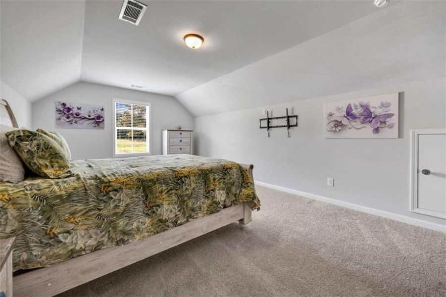 Furnished interior view inside a new home in , Monroe (Image 33).