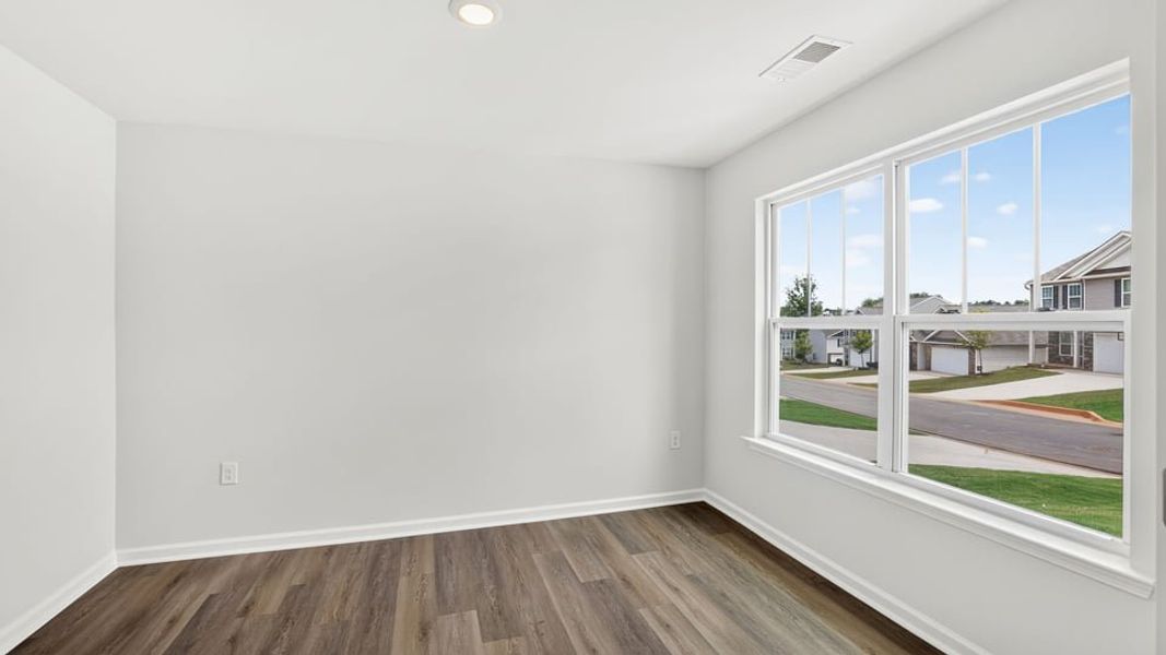 Spacious, unfurnished interior of a new home in Treemont Commons, Wellford (Image 18).