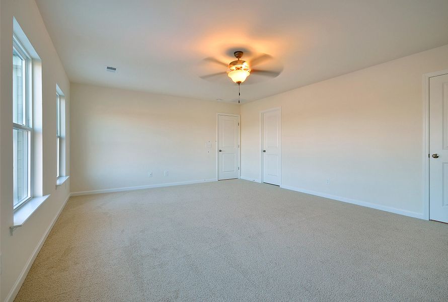 Spacious, unfurnished interior of a new home in Heron's Walk at Summers Corner: Carolina Collection, Summerville (Image 24). Spacious, unfurnished interior of a new home in Heron's Walk at Summers Corner: Carolina Collection, Summerville (Image 24).