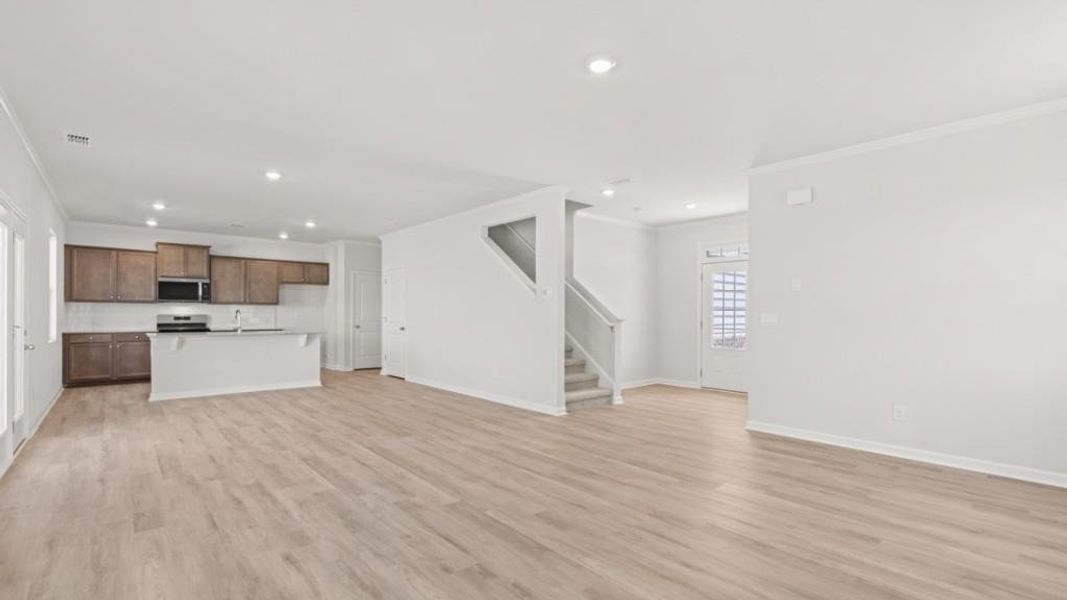 Spacious, unfurnished interior of a new home in Sheffield Highlands, Dallas (Image 10).