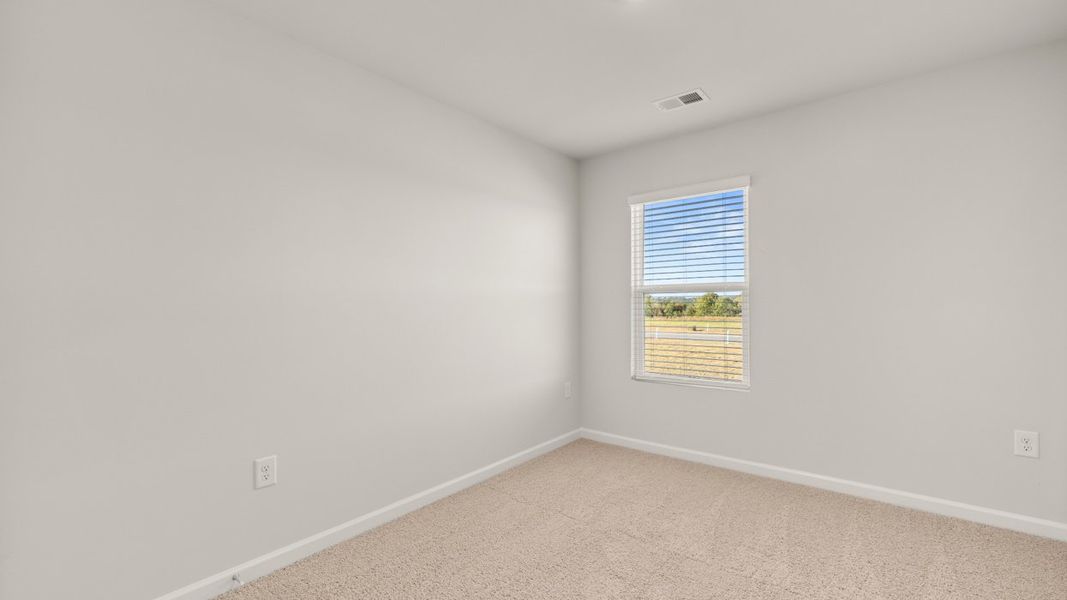 Spacious, unfurnished interior of a new home in Weatherstone, Grovetown (Image 24).