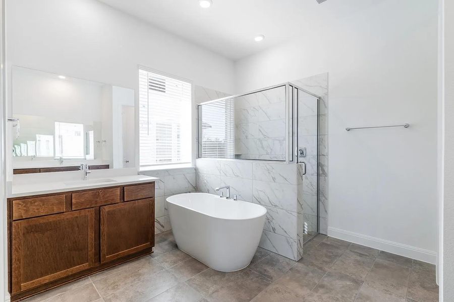 Furnished interior view inside a new home in The Colony - 50', Bastrop (Image 6).