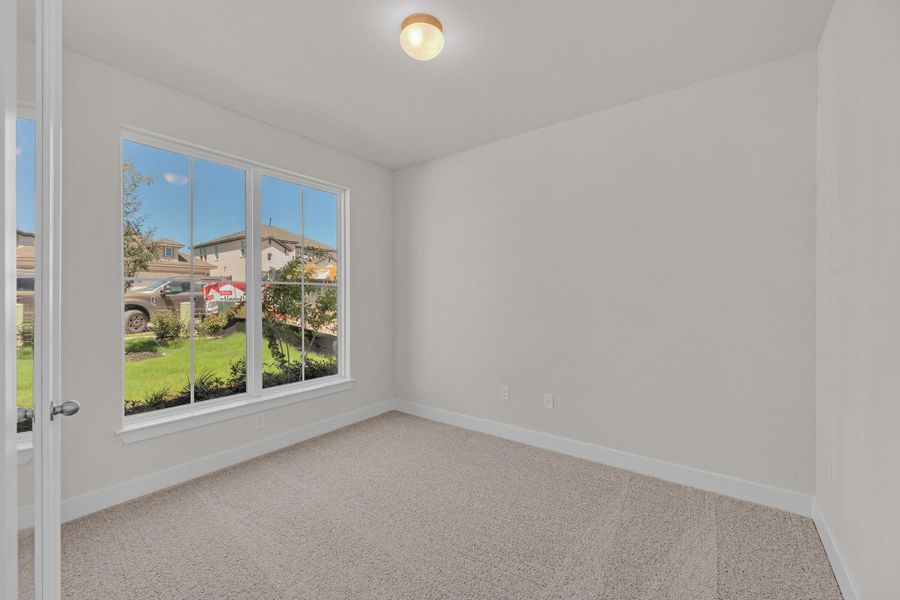 Spacious, unfurnished interior of a new home in Nolina, Georgetown (Image 16).