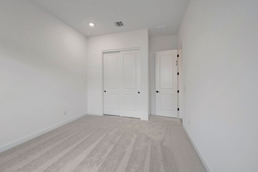 Spacious, unfurnished interior of a new home in Blossom Rock, Apache Junction (Image 36). Spacious, unfurnished interior of a new home in Blossom Rock, Apache Junction (Image 36).