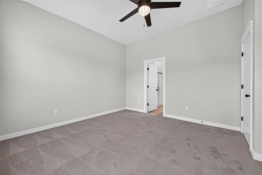 Spacious, unfurnished interior of a new home in Mostyn Springs, Magnolia (Image 19).