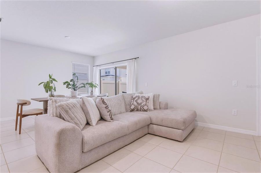 Furnished interior view inside a new home in , Davenport (Image 11).