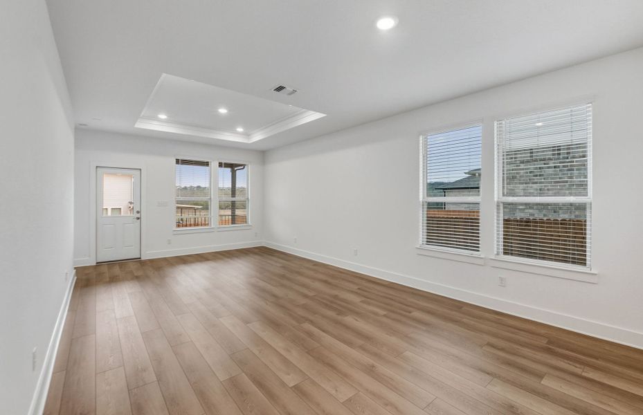 Spacious, unfurnished interior of a new home in Saddleback at Santa Rita Ranch, Liberty Hill (Image 27).