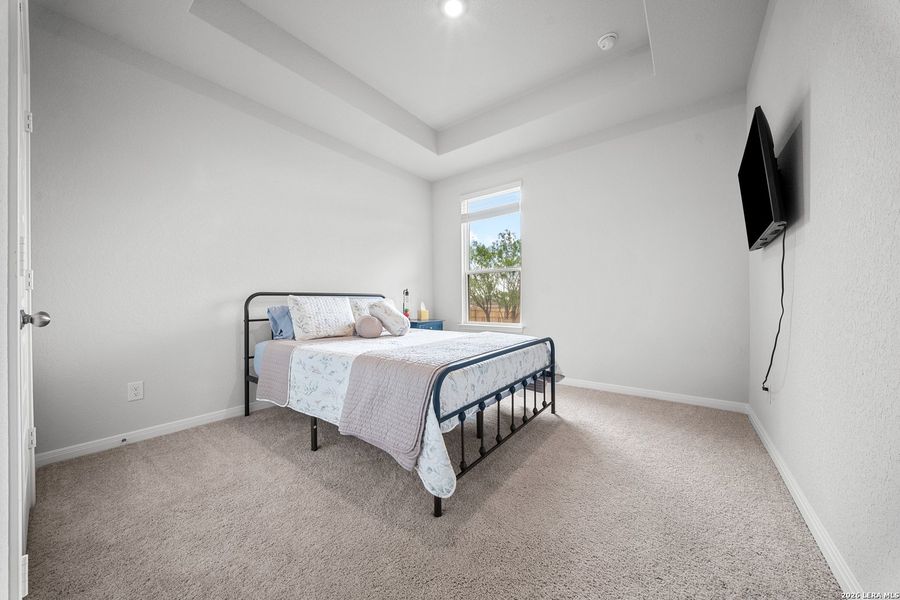 Furnished interior view inside a new home in Jordan's Ranch, San Antonio (Image 6).