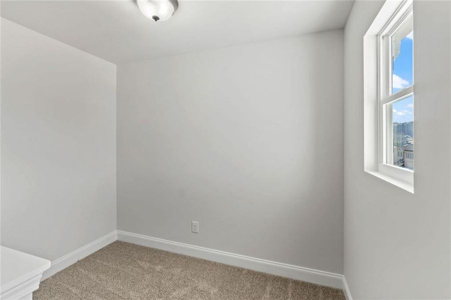 Spacious, unfurnished interior of a new home in , Alto (Image 22).