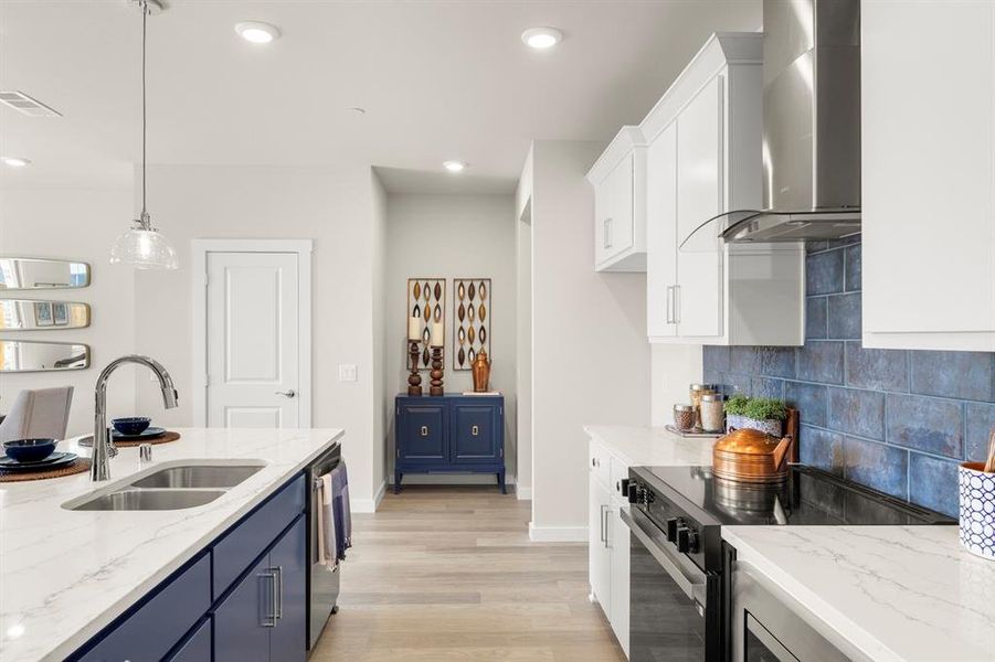 9015 Indianola_2540_Coral_Kitchen (3)