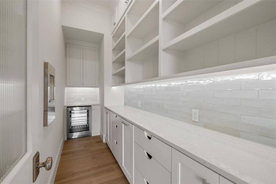 Furnished interior view inside a new home in , McGregor (Image 10).