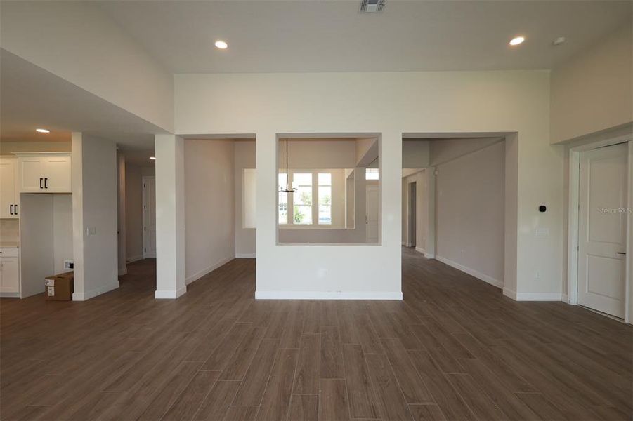Spacious, unfurnished interior of a new home in Solace at Corner Lake, Orlando (Image 36). Spacious, unfurnished interior of a new home in Solace at Corner Lake, Orlando (Image 36).