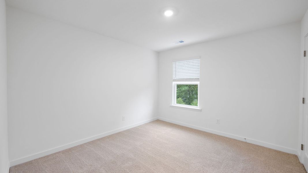 Representative unfurnished interior of a home built from the Hayden by D.R. Horton in Hawks Landing, Apison (Image 23).