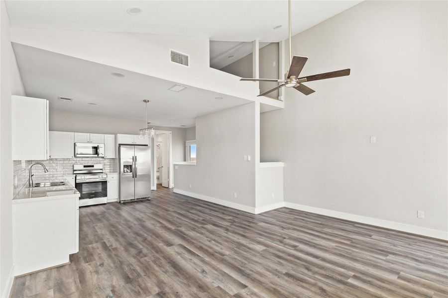 Spacious, unfurnished interior of a new home in , Matagorda (Image 13). Spacious, unfurnished interior of a new home in , Matagorda (Image 13).
