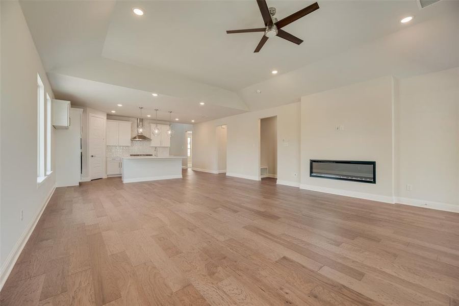 Spacious, unfurnished interior of a new home in Villages of Creekwood, Frisco (Image 14). Spacious, unfurnished interior of a new home in Villages of Creekwood, Frisco (Image 14).